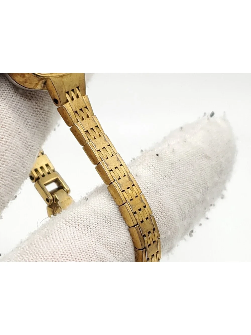 Vintage Timex Mechanical Womens 19mm Watch Running Gold Tone